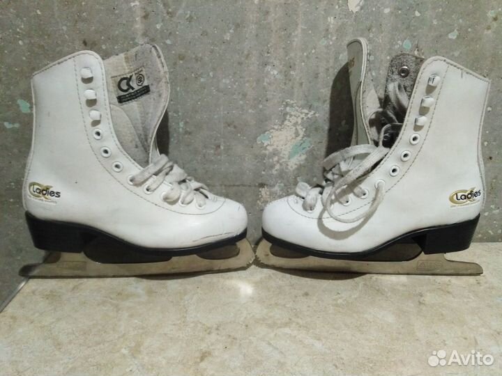 Коньки фигурные детские размер 32