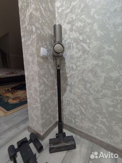 Вертикальный пылесос dreame v12 pro