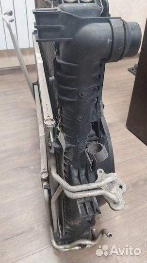 Радиатор охлаждения Volkswagen Touareg 1 4.2 2006