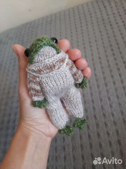 Лягушка Лягушонок вязаная