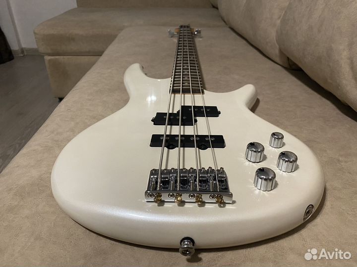 Бас гитара Ibanez gsr 200