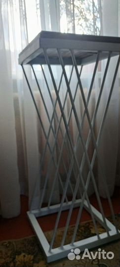 Подставка для колонок