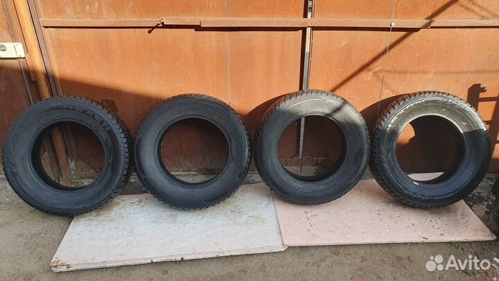 Nexen Classe Premiere 643 215/70 R16