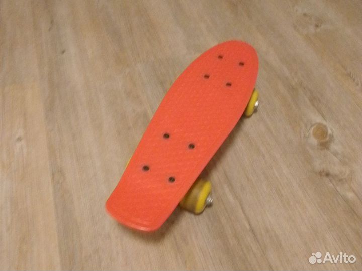 Пенибордпривет красный