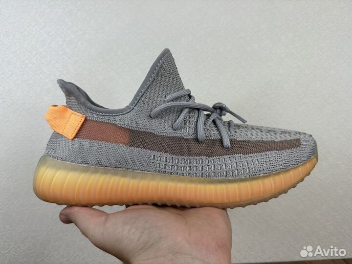 Кроссовки Adidas Yeezy 350. Размеры 42,43,44,45