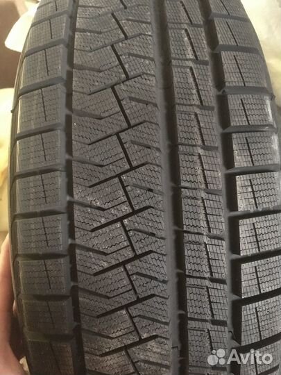 Pirelli Ice Asimmetrico Plus 225/65 R17 102Q