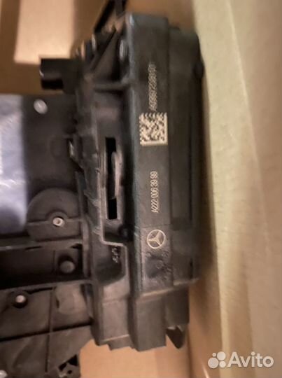 Замок двери Mercedes w213