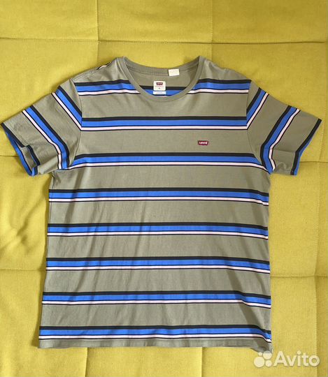 Полосатая футболка levis