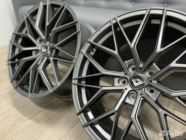 Диски HPW VF105 MG R19 5-112 на Tiguan Taos