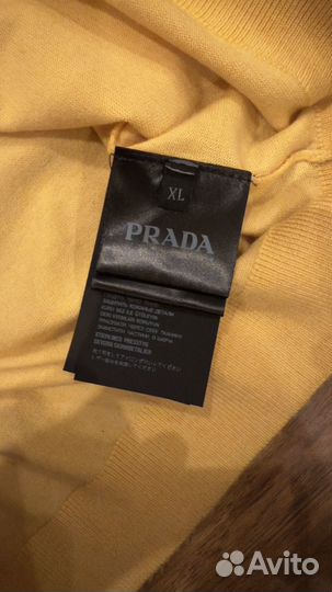 Футболка Prada