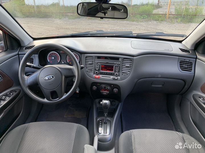 Kia Rio 1.4 AT, 2010, 152 000 км