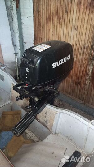 Лодочный мотор Suzuki 15