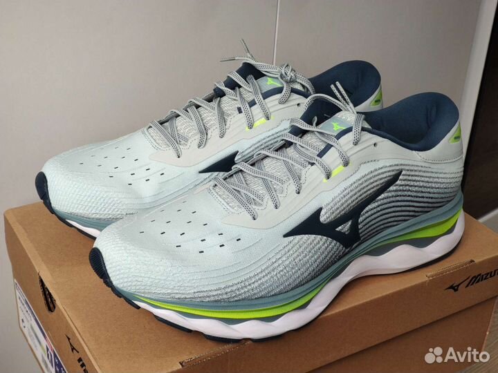 Mizuno wave sky 5 (12 us)