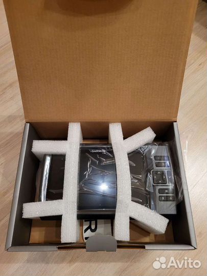 Эхолот Garmin Striker Vivid 9sv plus+gt52