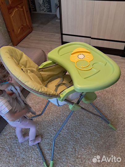 Детский стульчик для кормления