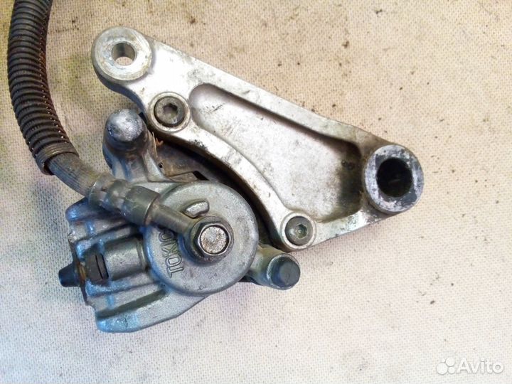 Суппорт заднего тормоза kawasaki zzr400 zzr 400