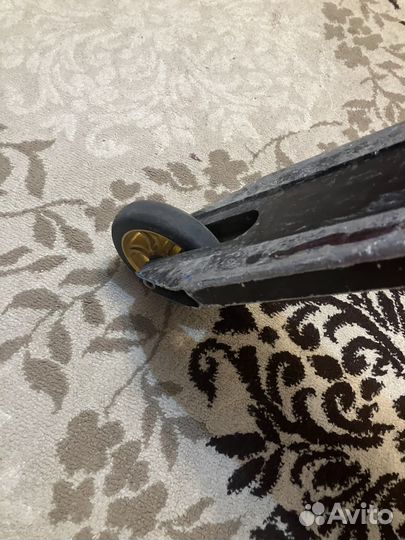 Трюковой самокат парк