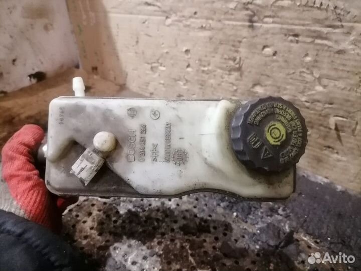 Цилиндр тормозной главный Renault Megane