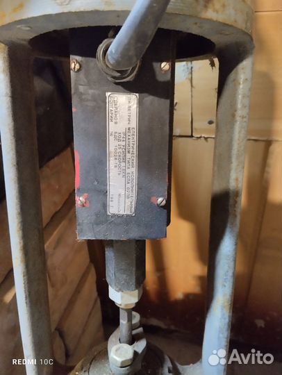 Продам задвижки