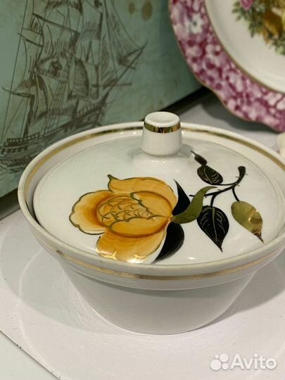 Посуда разная,на доставке