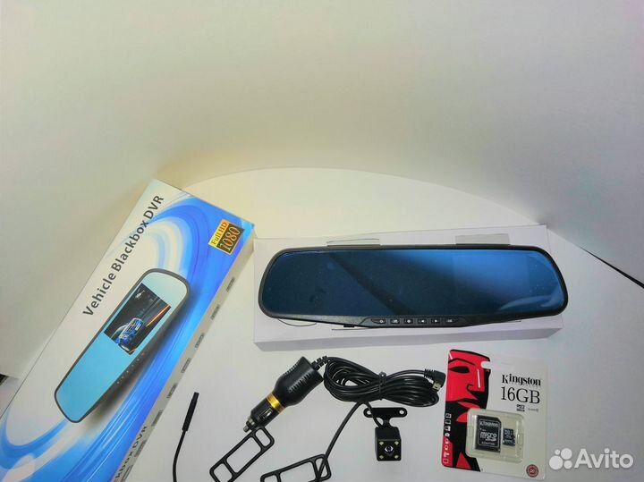 Зеркало видеорегистратор с задней камерой