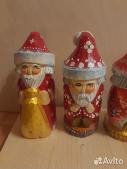 Резные фигуры из дерева