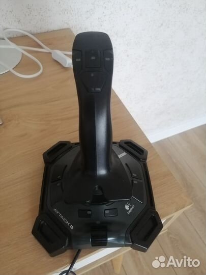 Джойстик Logitech Attack 3