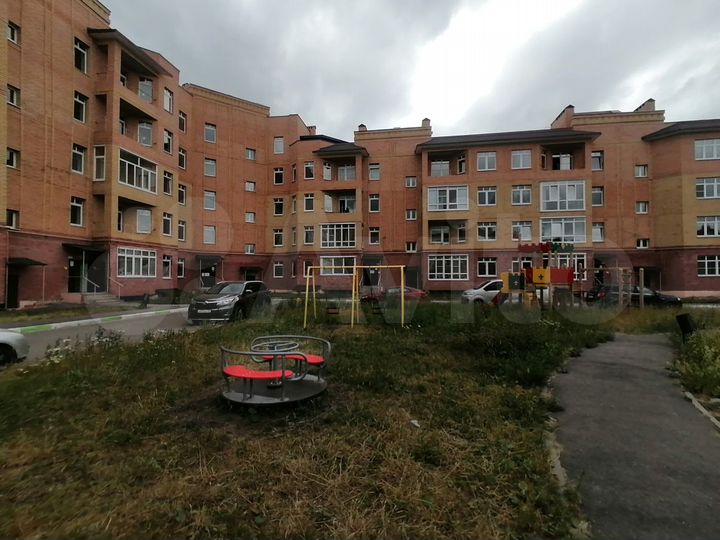 3-к. квартира, 98 м², 1/5 эт.