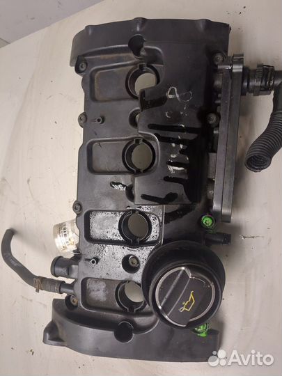 Крышка клапанная двс Skoda Octavia (A5), 2006