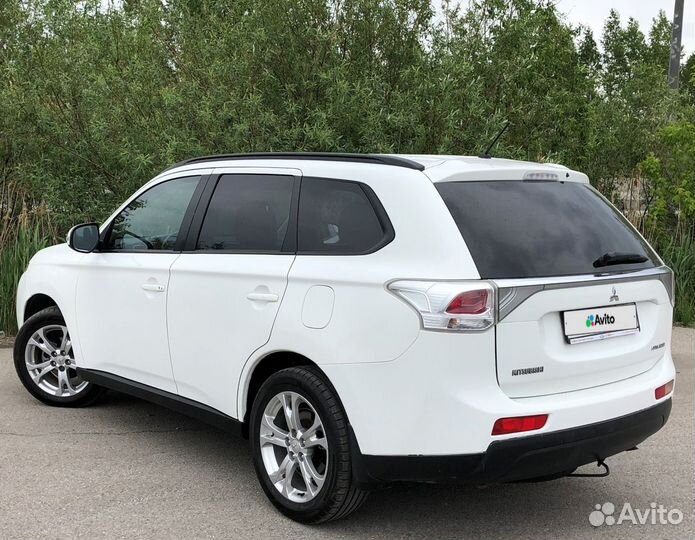 Mitsubishi Outlander 2.0 CVT, 2013, 211 000 км