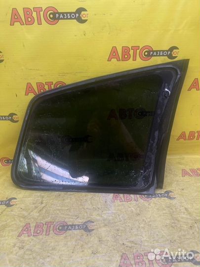Стекло заднее левое Ford C-Max aoda 2006