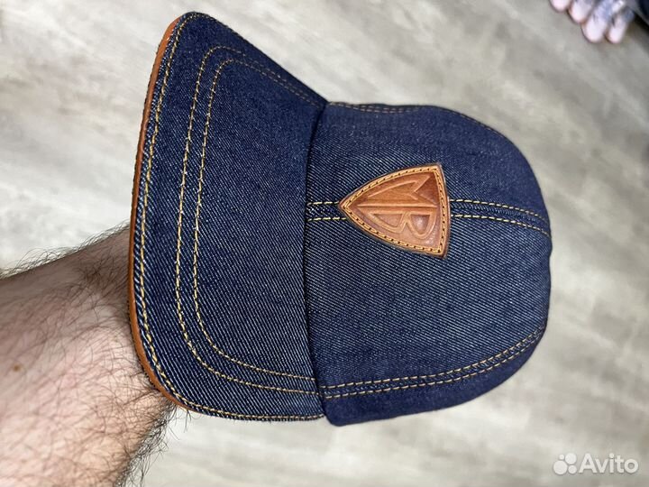 Кепки брюнер