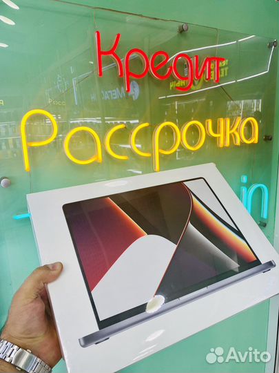 Macbook pro 16 M1 pro 16 512