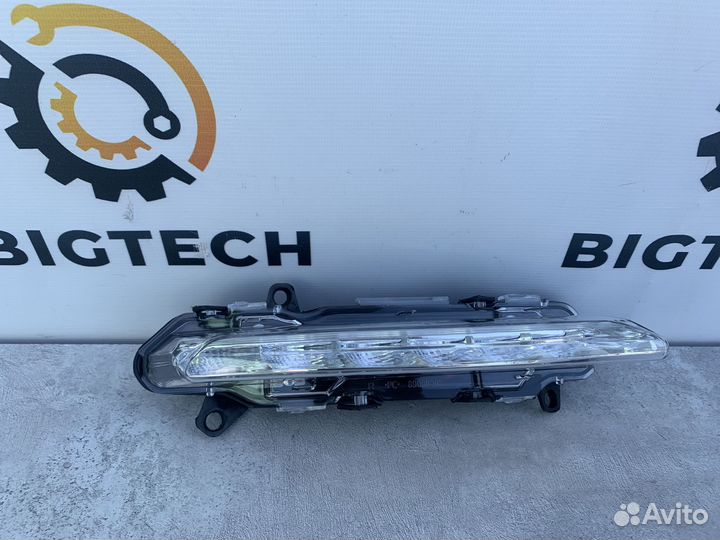 Дхо правый Mercedes W221 A2218201856