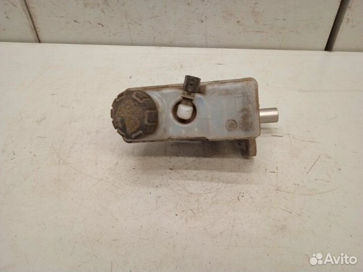 Цилиндр тормозной главный Renault Logan 2 1.6 2017