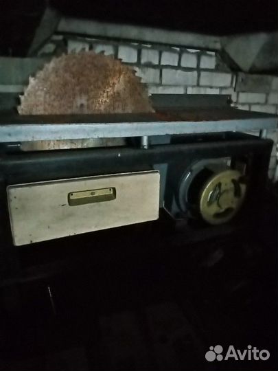 Станок для распилки брёвен
