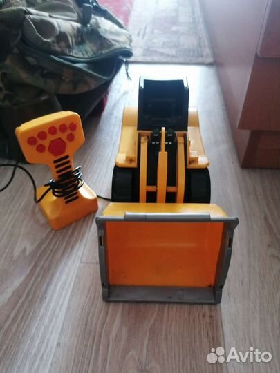 Игрушка машинка