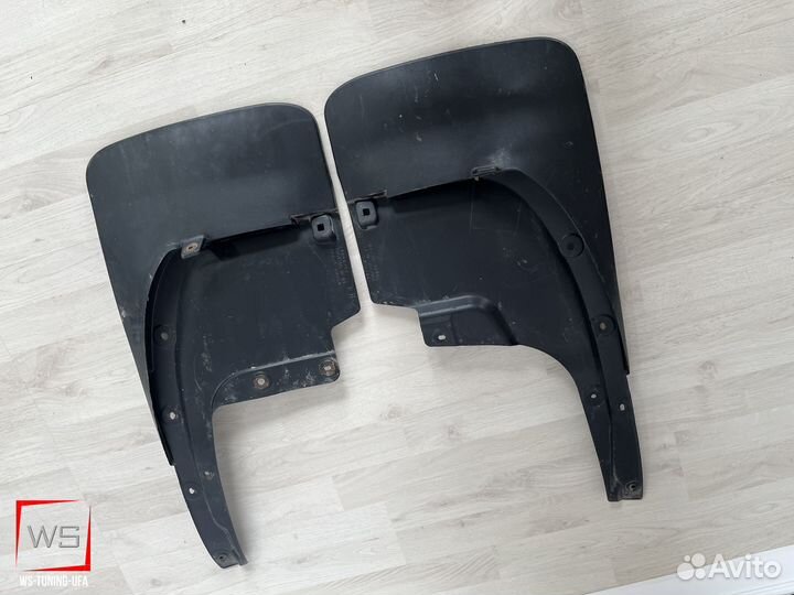 Брызговики Toyota land cruiser 200 G194