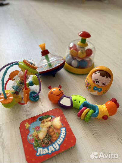 Развивающие игрушки пакетом