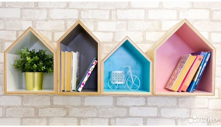 Полка домик в детскую комнату