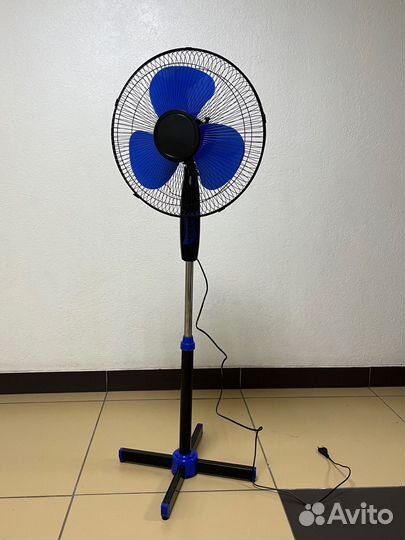 Вентилятор напольный новый