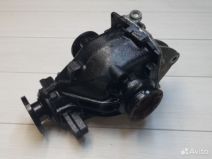 Задний редуктор BMW X3 E83 N52 4.44