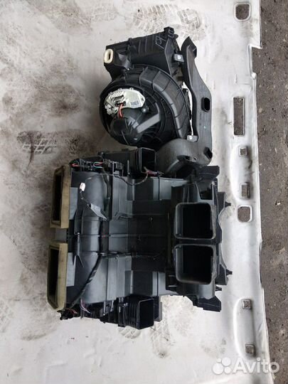 Корпус печки бмв X5 E70 X6 E71