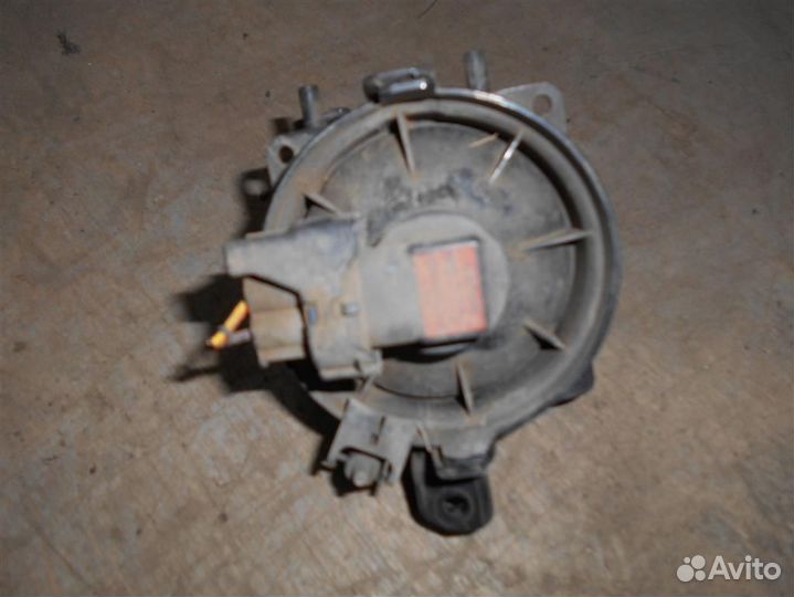 Фара противотуманная левая от Volvo V70 2007-2013