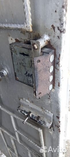 Аварийное вскрытие, ремонт и замена замков