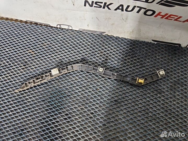 Крепление бампера заднее левое Honda Accord CL9