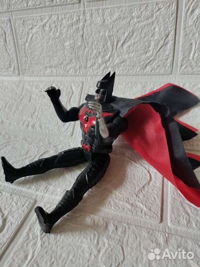 Фигурка Бэтмен 90-х годов