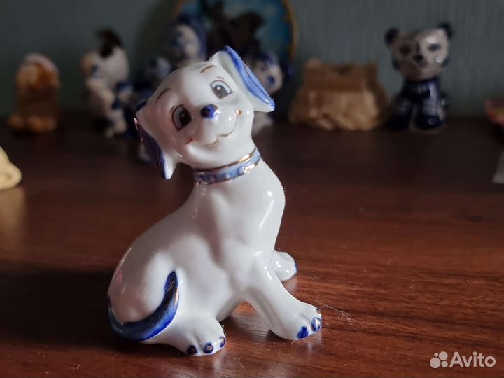 Статуэтки, сувениры, символ года, гжель