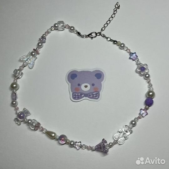 Колье из бусин