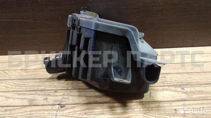 Корпус блока предохран. Рено Логан 1